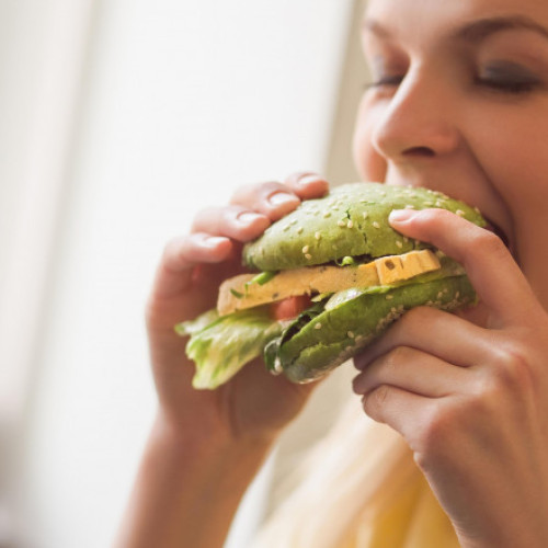 O dietă vegană pe termen scurt ar putea încetini procesul de îmbătrânire