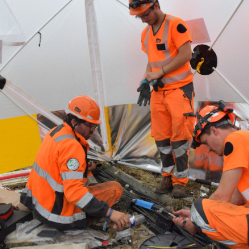 Vandalizări în Franța: acte de sabotoraj asupra operatorilor de telefonie