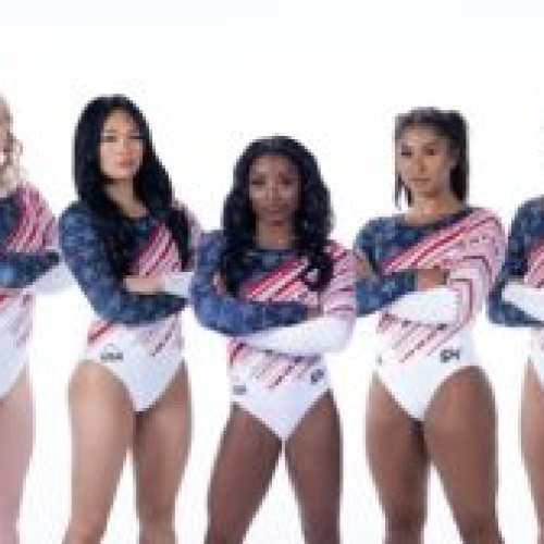 Echipa de gimnastică a SUA strălucește la Jocurile Olimpice cu costume de 3000 de dolari