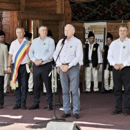 Vicepreședintele Consiliului Județean Vrancea, Ionel Cel-Mare, sărbătorește zilele comunelor Paltin și Chiojdeni