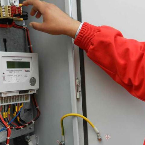 Racordare ilegală la energia electrică în municipiul Bacău