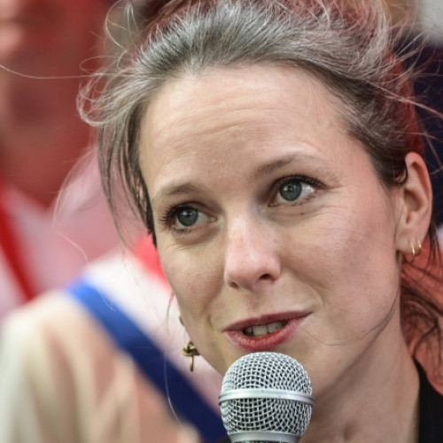 Alegerile parlamentare anticipate din Franța aduc provocări pentru Emmanuel Macron