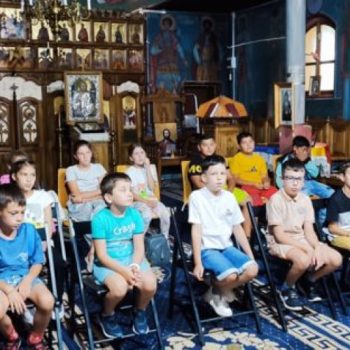 Poliția Botoșani sprijină tinerii în vacanță prin campania "Împreună pentru o vacanță în siguranță!"