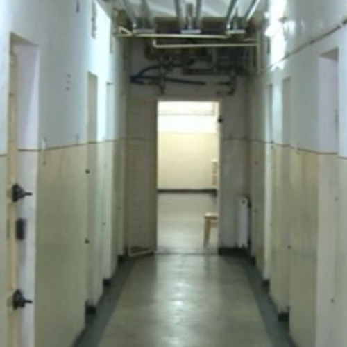 Incidente grave în Arestul Central: Un adolescent de 16 ani a încercat să se sinucidă