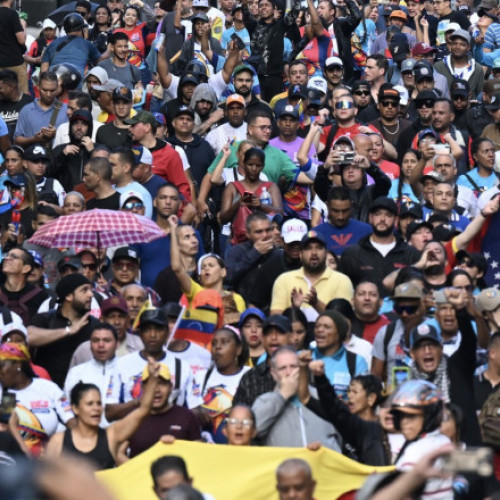 Proteste violente în Venezuela după realegerea lui Nicolas Maduro