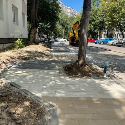 Compania Infrastructura 5 începe lucrările de reparatie pe strada Ene Modoran nr. 7-9