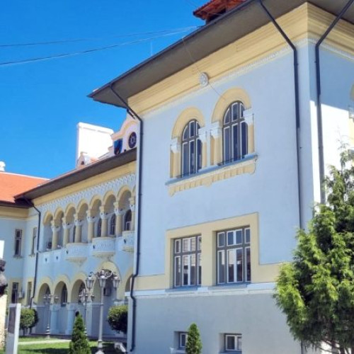 Precizări despre cheltuielile Primăriei Hunedoara pentru publicitate