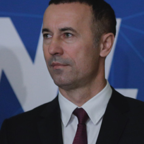 Iulian Dumitrescu își dă demisia din funcția de președinte al PNL Prahova