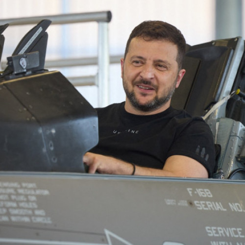 Primul transport de avioane de luptă F-16 al NATO a ajuns în Ucraina