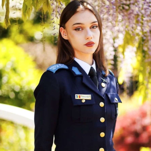 Irina Anghel, prima pe țară la Academia Forțelor Aeriene din Brașov