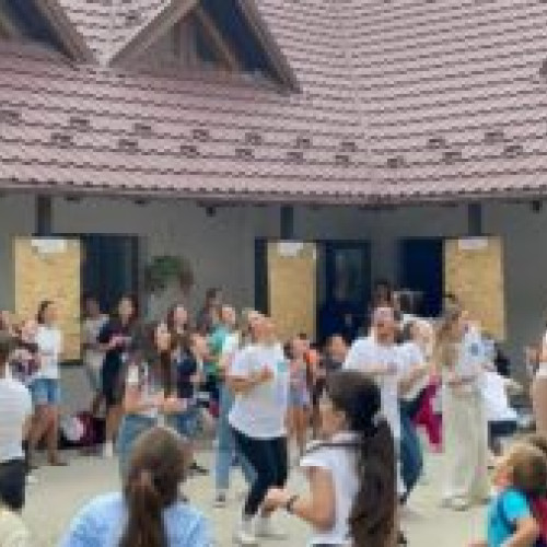 Zeci de copii din Botoșani participă la Școala de vară „Colț de Rai”