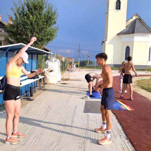 Primarul din Ghelari finalizează o pistă de atletism din fonduri europene