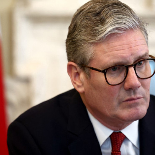 Premierul britanic Keir Starmer îndeamnă la responsabilitate rețelele sociale în contextul violențelor recente