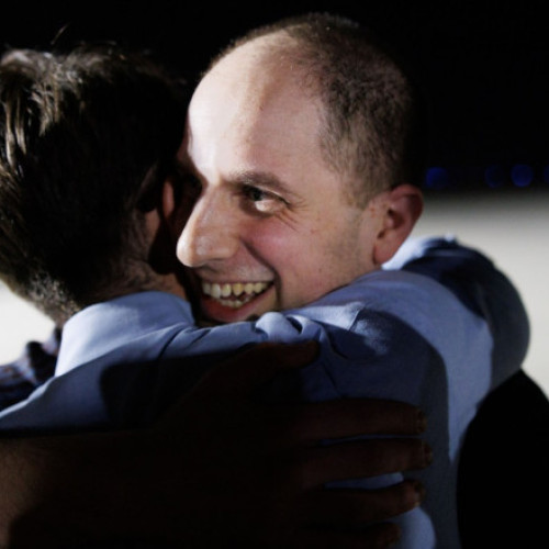 Schimb historic de prizonieri între SUA și Rusia: Trei cetățeni americani au revenit acasă