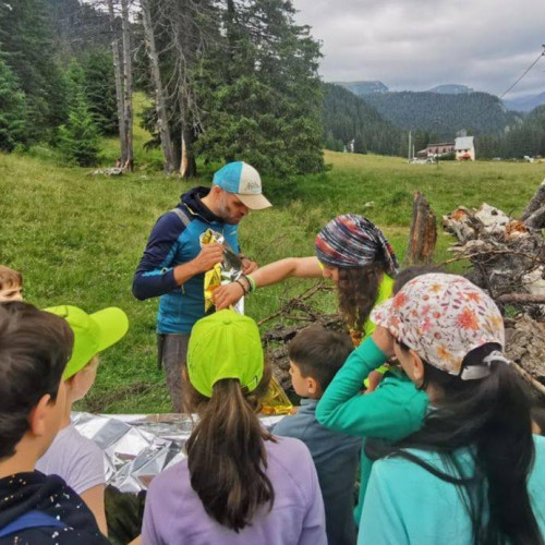 Elevii de la Școala Montessori din București, în tabără la Centrul Național de Educație Montană Padina