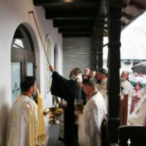 Slujbă specială la Parohia "Nașterea Maicii Domnului" din Străteni