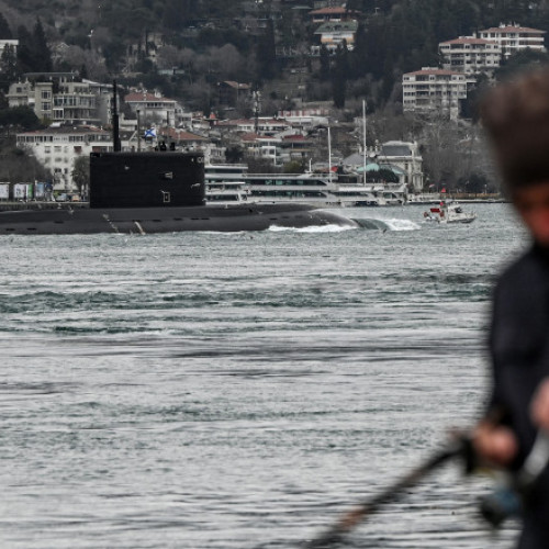 Ucraina a scufundat un submarin rusesc și a avariat un sistem antiaerian în Crimeea