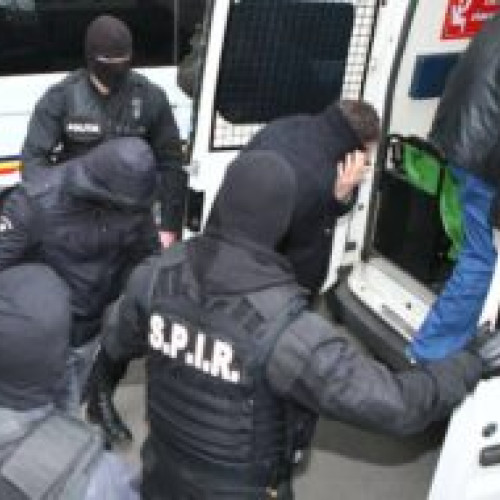 Tânăr din Botoșani reținut în Belgia și adus în țară pentru trafic de droguri