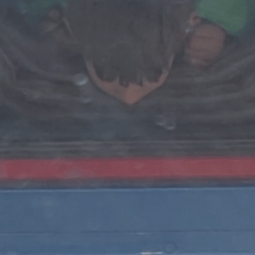 Copil transportat în portbagajul unei mașini, înfășurat într-un covor, la Gheorgheni