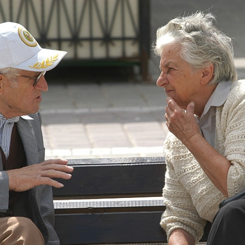 Pensionarii români din străinătate, obligați să trimită semestrial un certificat de viață