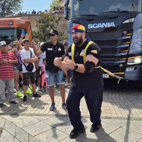 Radu Valahu, demonstratie impresionanta de forta la Alba Iulia
