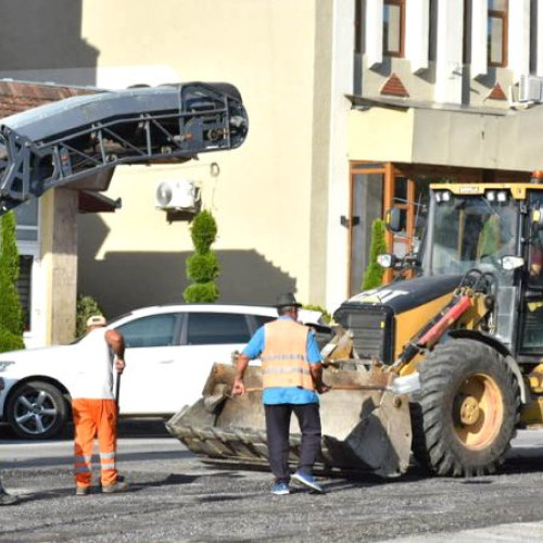 Modernizarea drumului Brad-Criscior aproape de finalizare