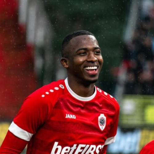 Paris Saint-Germain îl transferă pe Willian Pacho de la Eintracht Frankfurt