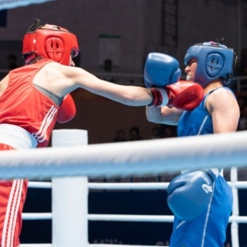 Federația Internațională de Box acuzată de controversă privind genul pugilistele din Paris