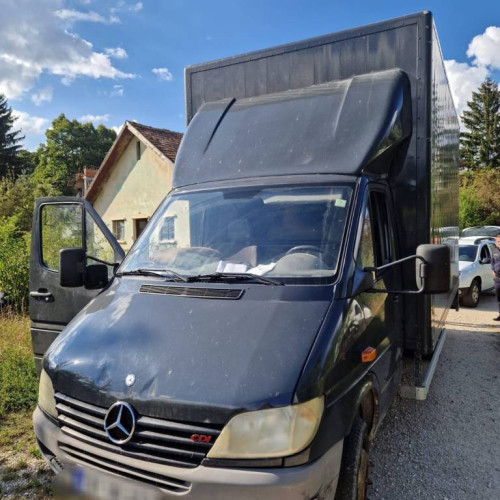 Bărbat sancționat pentru transport ilegal de deșeuri feroase