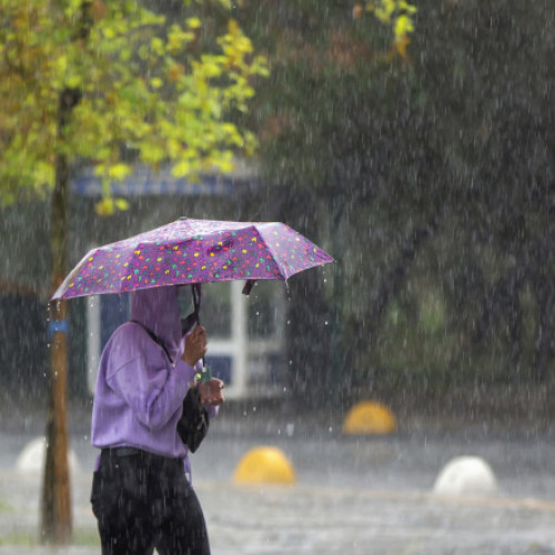 Avertizare de cod roșu de furtuni în județele Călărași și Giurgiu