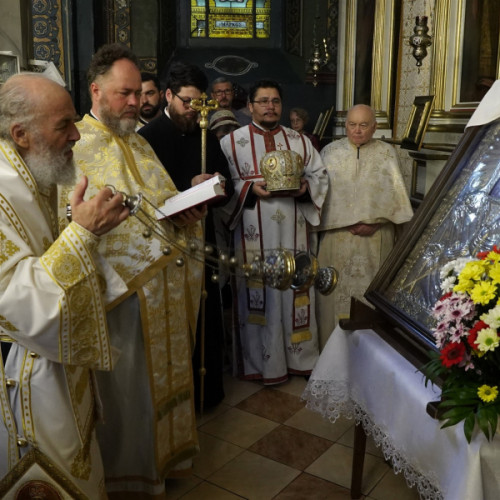 Slujba Sfintei Liturghii oficiată de Arhiepiscopul Dunării de Jos