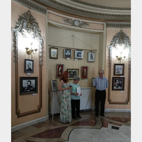 Expozitia "Povestea de dincolo de margele", la Cercul Militar National