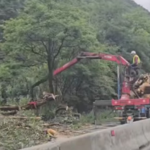 Circulația rutieră se redeschide pe Valea Oltului începând de miercuri