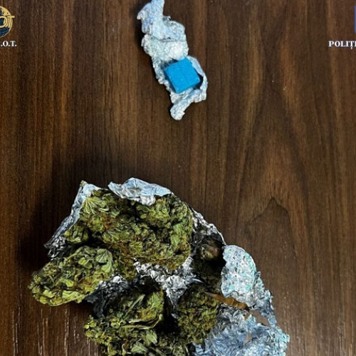 Patru persoane reținute în Brașov pentru trafic de droguri