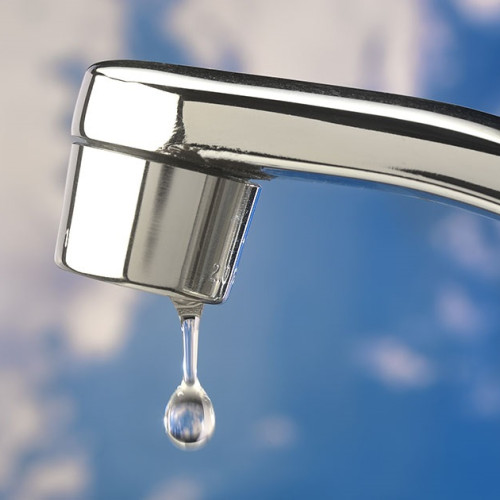 În patru localități din Brașov, apa vor fi furnizată conform unui program din cauza secetei