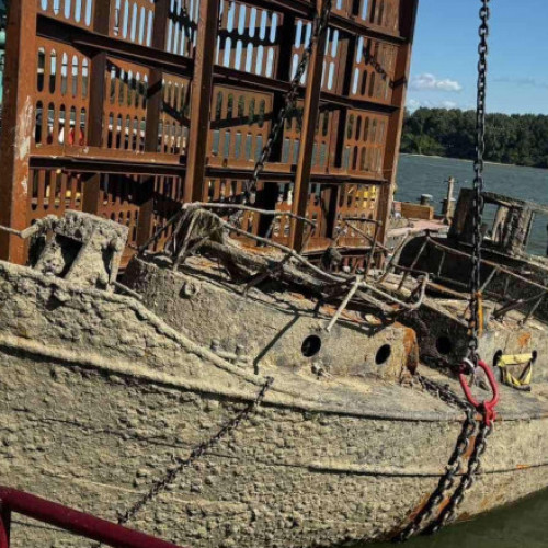 Autoritățile sârbe au recuperat o epavă nazistă din Dunăre