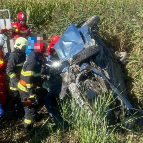 Intervenție a pompierilor în urma unui accident grav pe DN 15