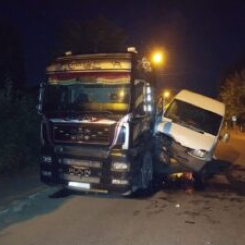 Accident spectaculos pe strada Tudor Vladimirescu din Botoșani