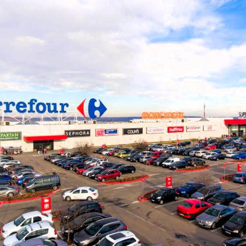 Noi locuri de muncă la Carrefour Pitești, din această lună