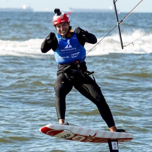 Max Maeder din Singapore luptă pentru aurul olimpic la kiteboarding