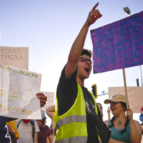 Deputații bulgari interzic promovarea &quot;orientării sexuale netradiționale&quot; în școli