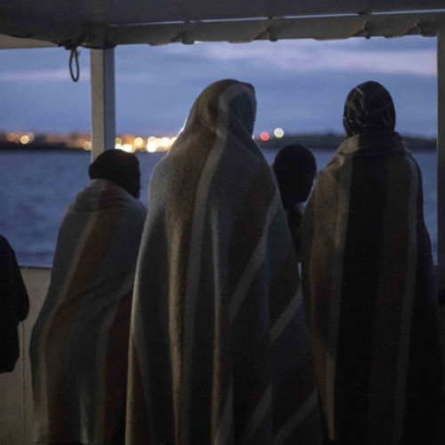 77 de suspecți de trafic de imigranți, arestați în Spania