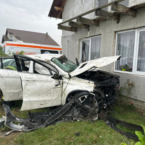 Accident rutier la Solovastru: pompierii au intervenit pentru salvarea victimelor