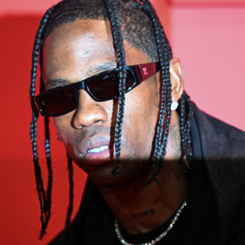 Travis Scott, reținut la Paris pentru acte de violență