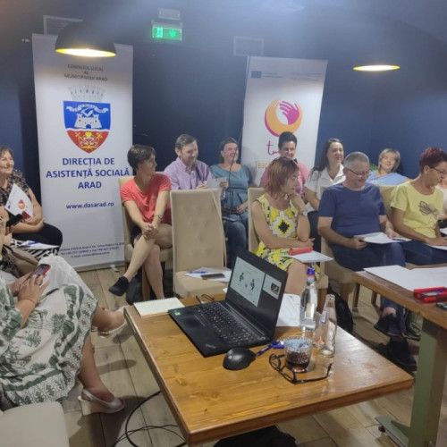 Proiectul "Teach Me to Help" continuă să sprijine educația online pentru persoanele cu dizabilități