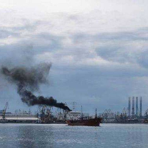 Incendiu în Santierul Naval Midia: Anchete în curs pentru stabilirea cauzelor