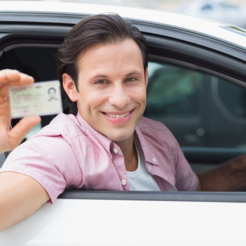 Schimbarea permisului auto: condiții și proceduri esențiale