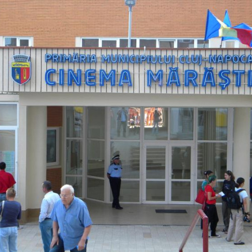 Vandalizări la Cinema Marasti din Cluj-Napoca: Mesaje obscene și inscripții controversate pe pereți
