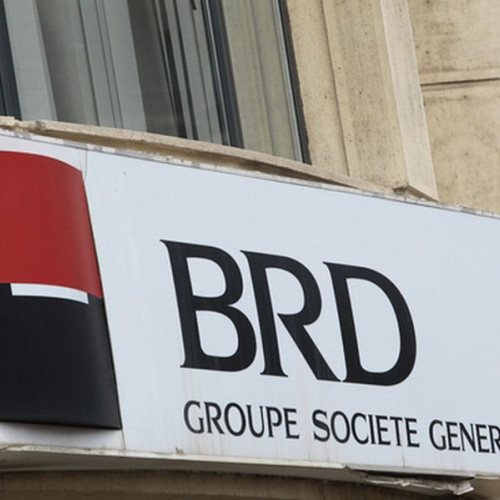 BRD obligă clienții să se prezinte la ghișeu pentru închiderea conturilor în euro sau dolari