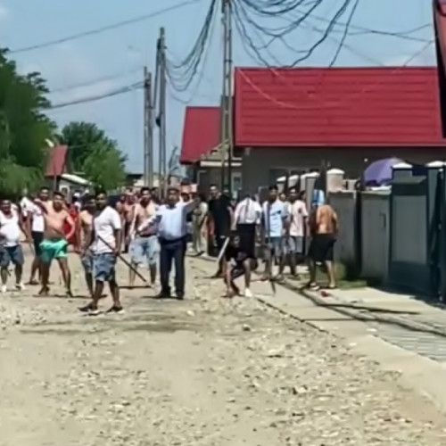 11 persoane reținute după un conflict violent în comuna Barcea